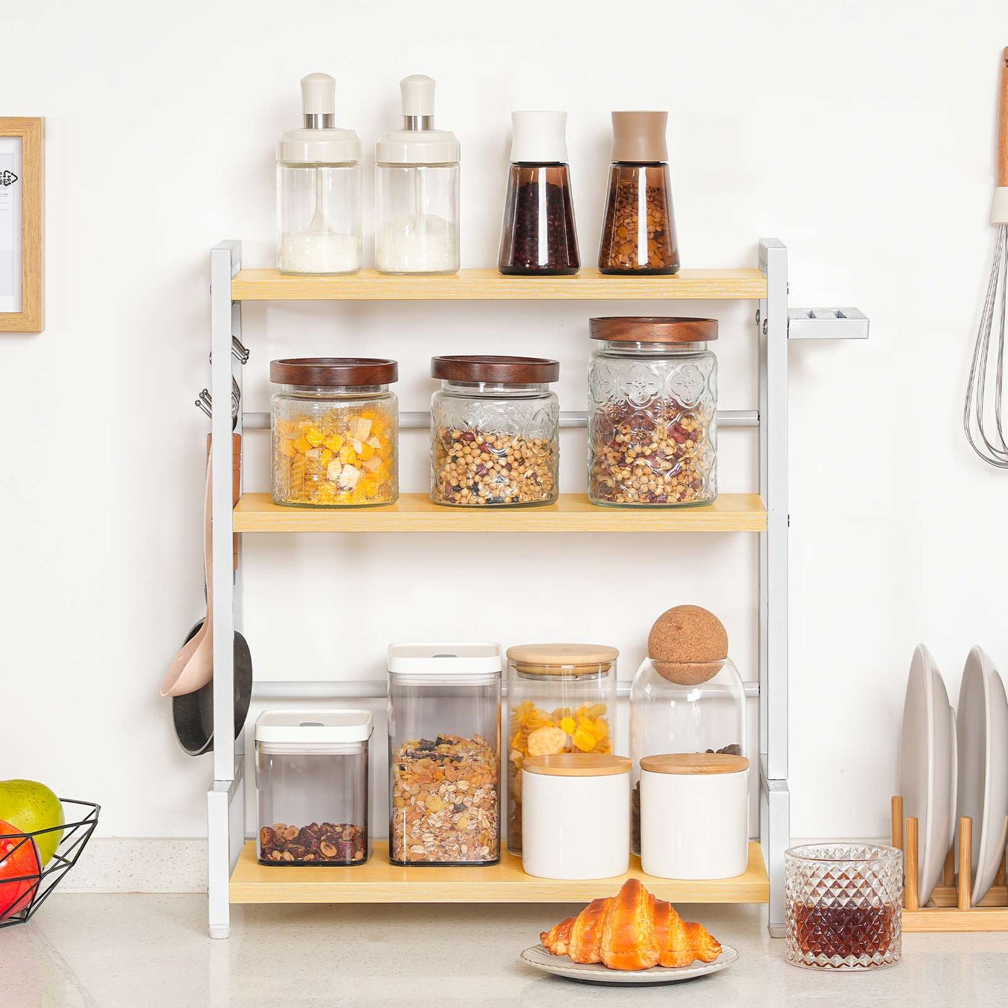 HOOBRO Spice Rack, Countertop Organiser Shelf, Desktop Organiser, Free Standing Desktop Shelve, Kitchen Storage Rack, Space Saving, for Spices, Jars, Oil Bottles, Natural and White EWN01TL01